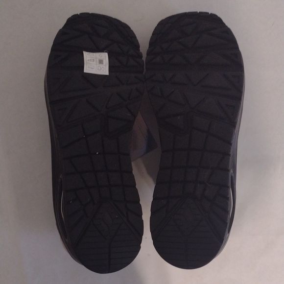 Skechers Air-Coded Memory Foam Shoes (J218) - Picture 5 of 9